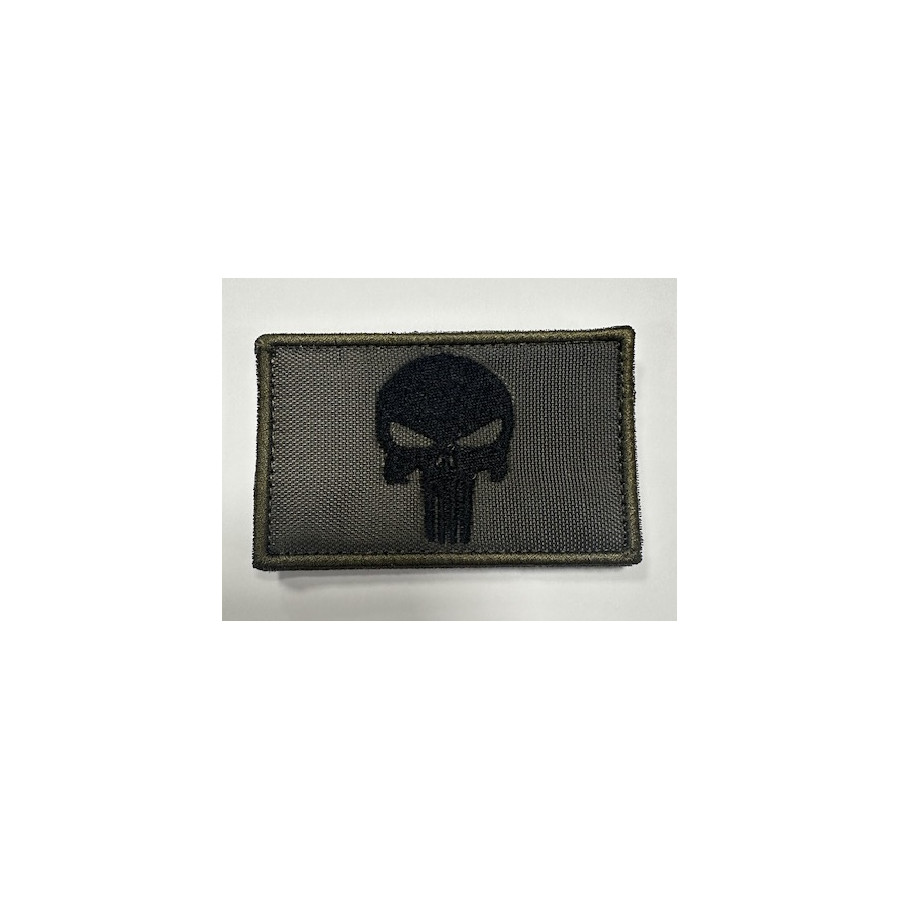 PATCH TOPPA RICAMATA MILITARE THE PUNISHER CON SFONDO A BASSA VISIBILITA'